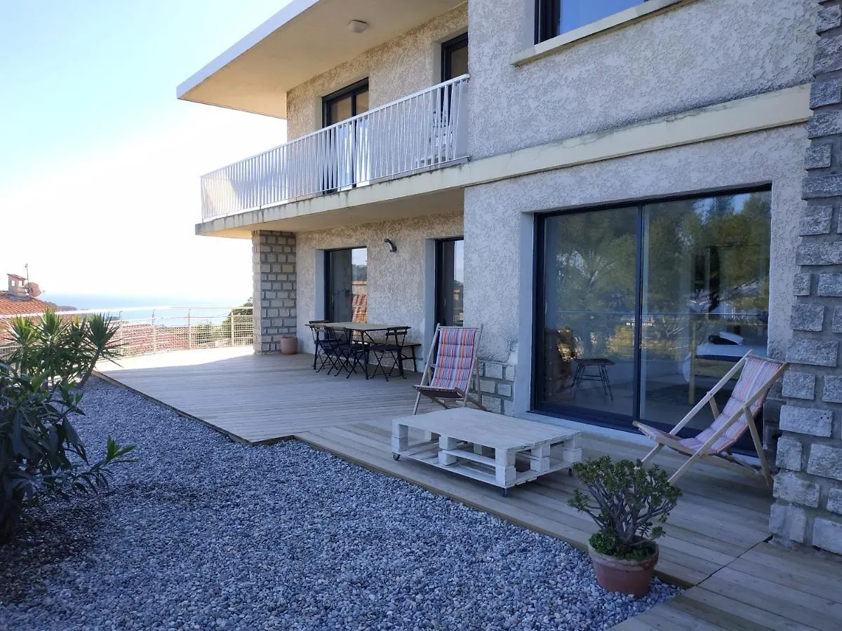 Virage 9 3/4 Villa Saint-Mandrier-sur-Mer 0*,  France